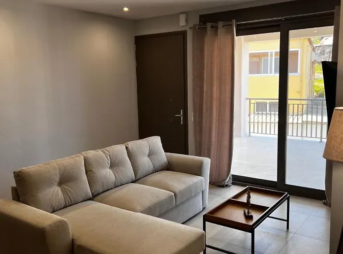 Giannel Luxury Apartment 2