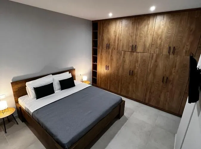 Giannel Luxury Apartment 2